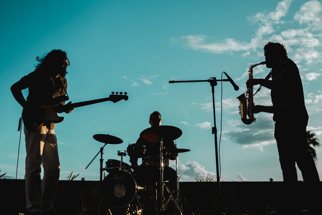 El combo latino, un engranaje más que un grupo