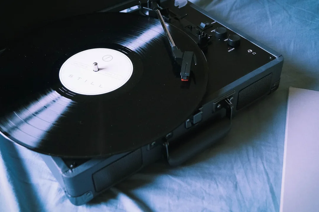 Vinilo, el soporte en el que nació el género