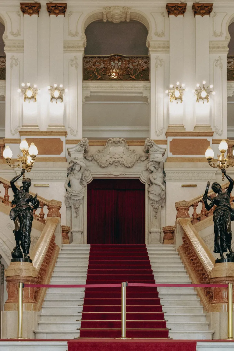 Entrada de la sala, donde empieza la primera visita