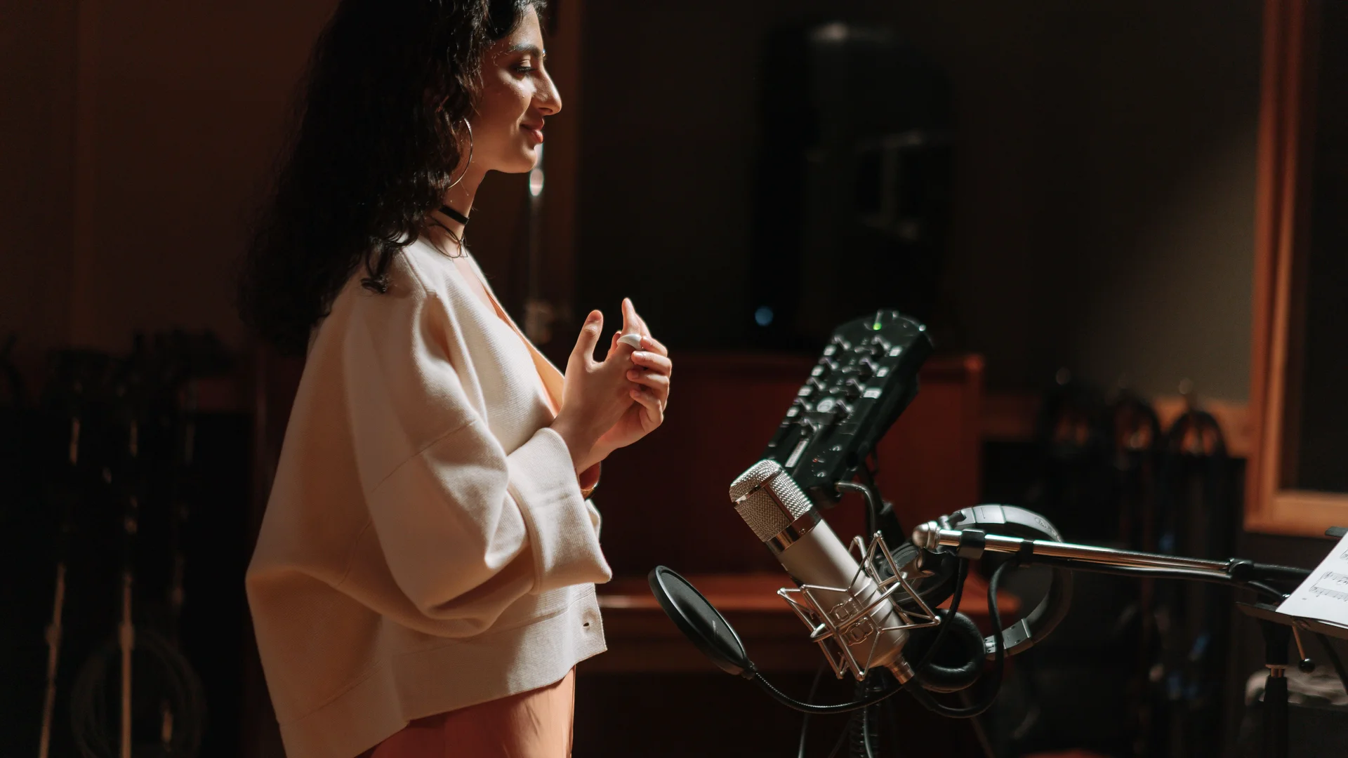 Micrófono de voz en un estudio