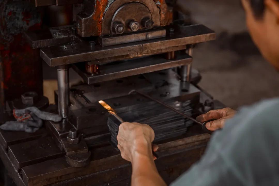 Maquinaria industrial de fabricación física