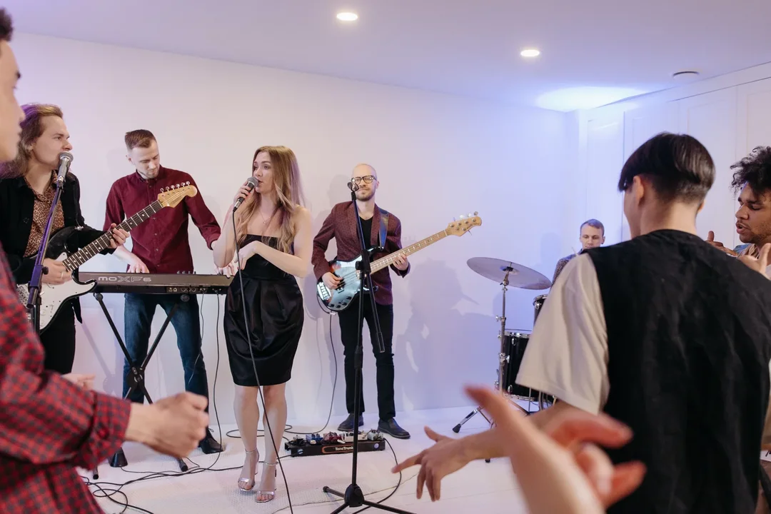 La banda, donde la guitarra encuentra su sitio