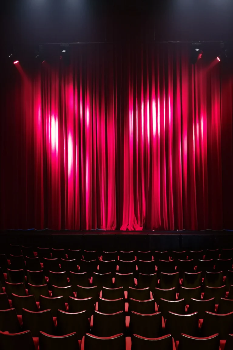 Escenario vacío antes de empezar el ciclo