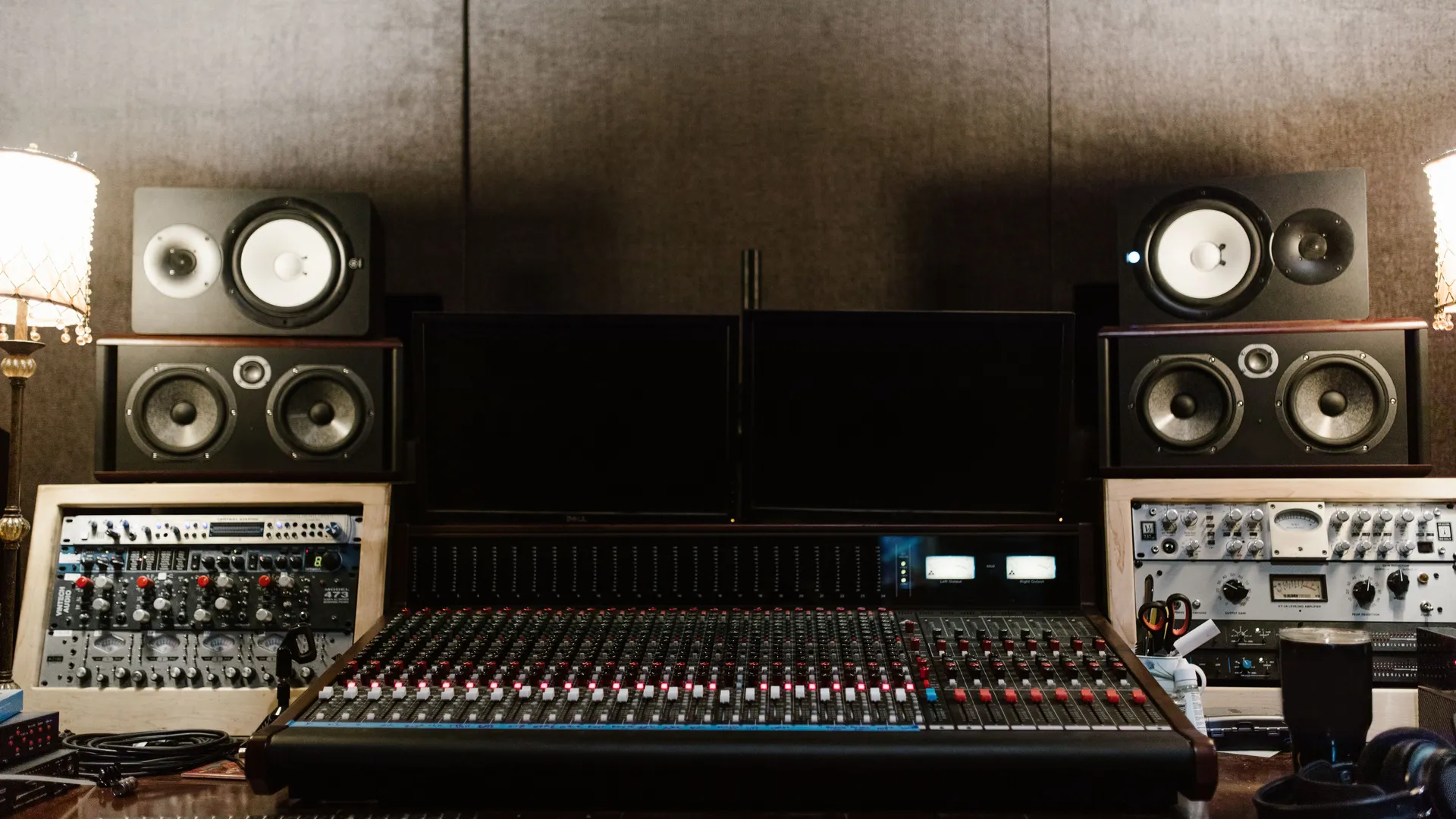 Puesto de mastering, la última decisión del disco
